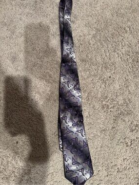 Men's Purple Paisley Silk-Feel Tie Roberto Villini
